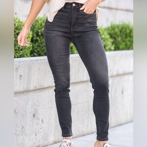 Judy Blue: High-Rise Tummy Control Skinny Fit Denim NWOT